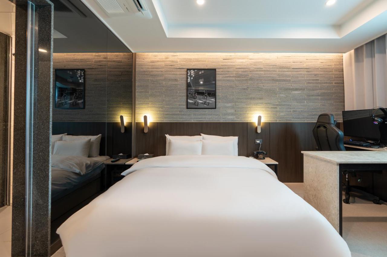 Jecheon Hound Hotel Csecshon Kültér fotó