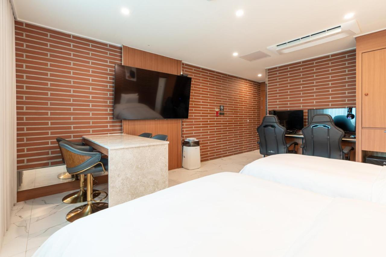 Jecheon Hound Hotel Csecshon Kültér fotó