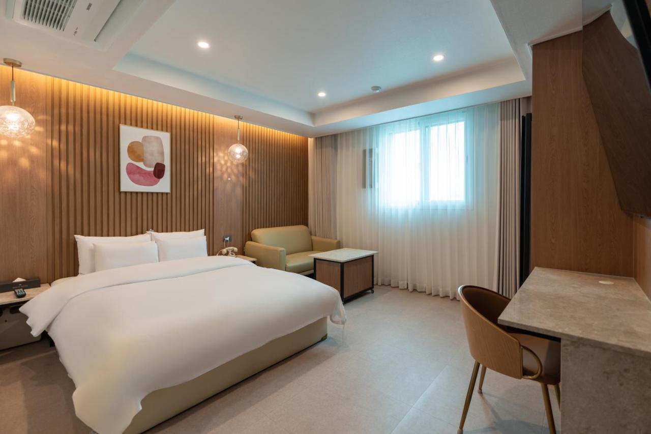 Jecheon Hound Hotel Csecshon Kültér fotó