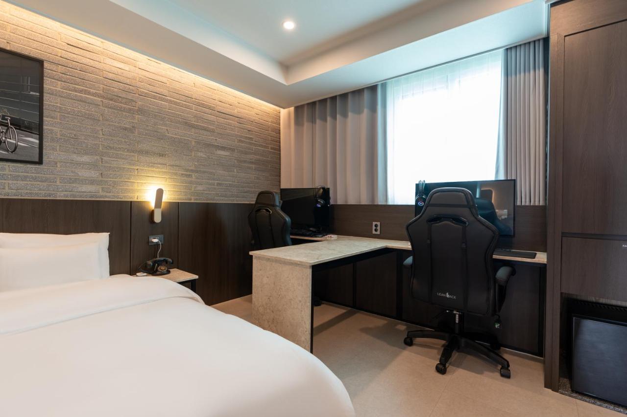 Jecheon Hound Hotel Csecshon Kültér fotó