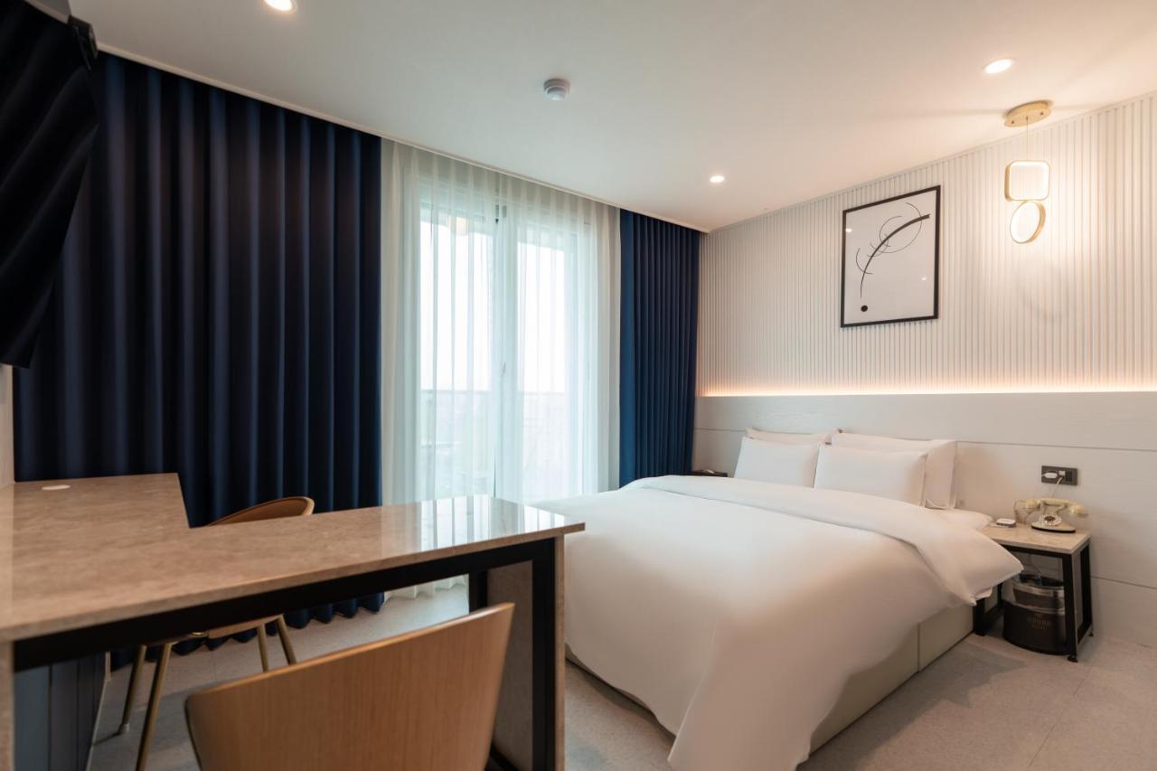 Jecheon Hound Hotel Csecshon Kültér fotó