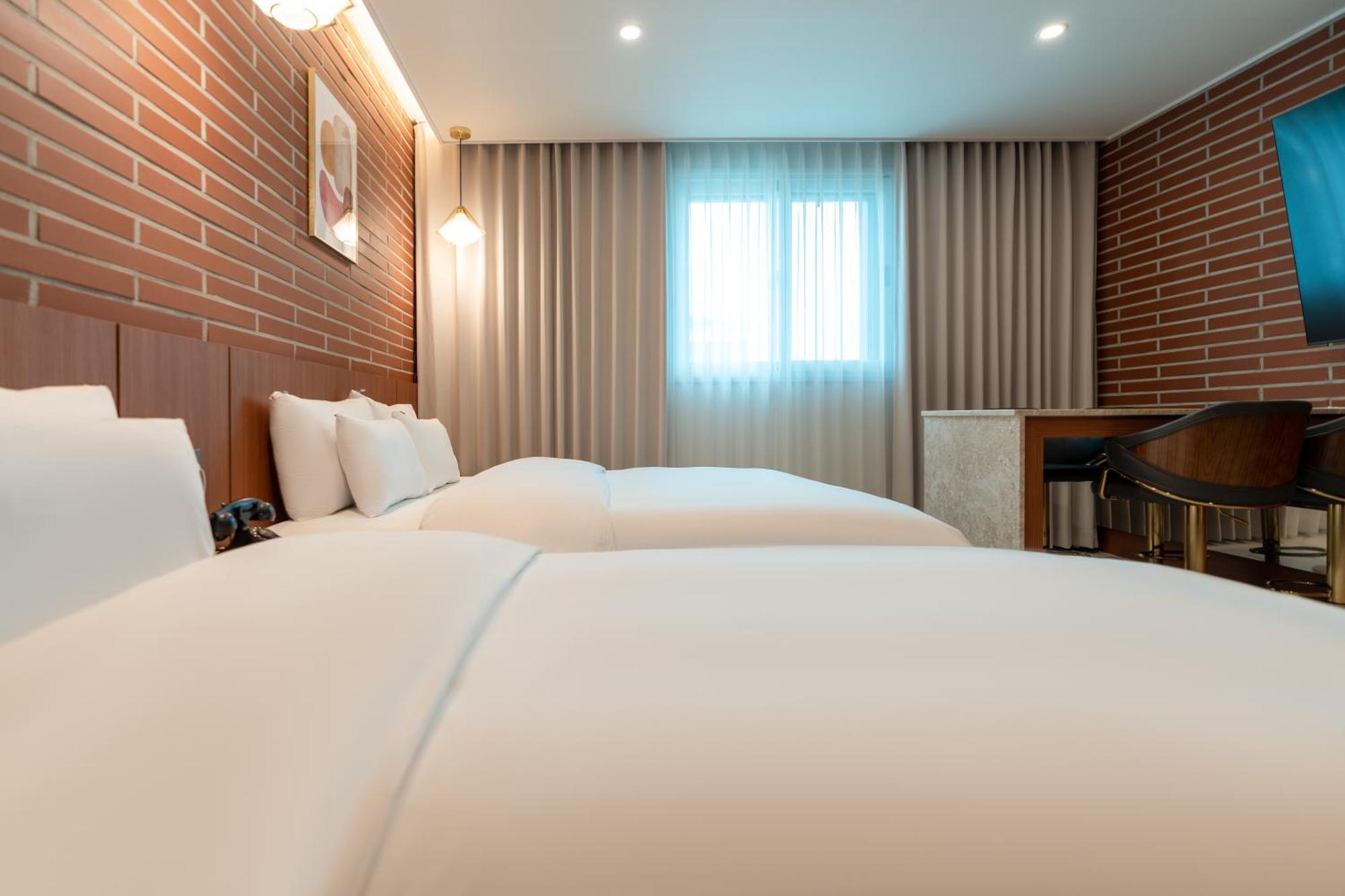 Jecheon Hound Hotel Csecshon Kültér fotó