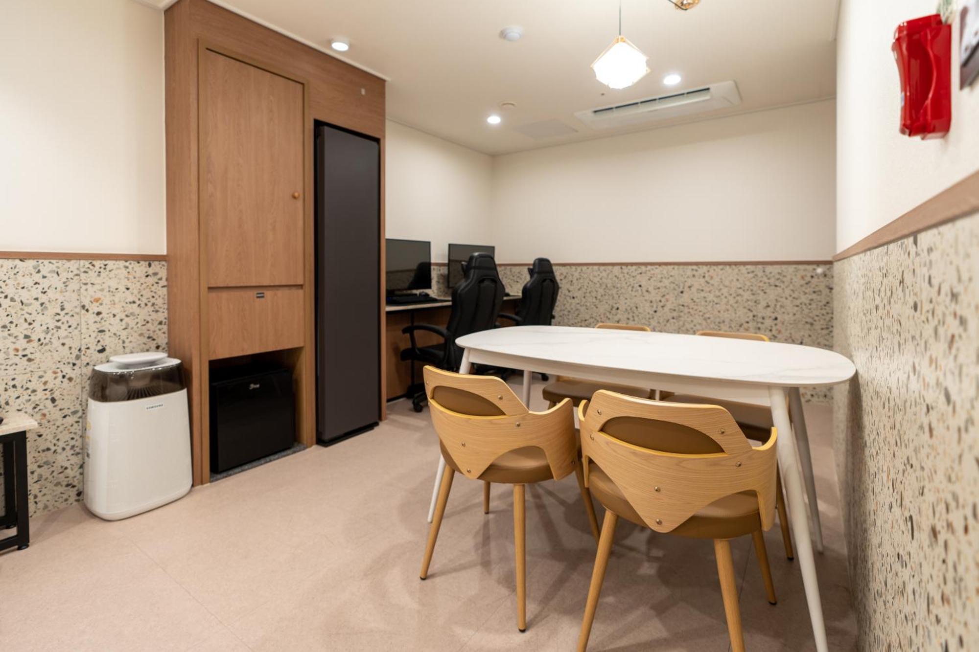 Jecheon Hound Hotel Csecshon Kültér fotó